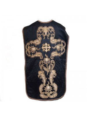 Roman Chasuble Ant4